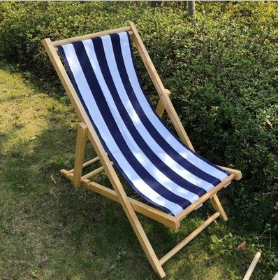 Algemeen Buitenmeubilair Moderne ontwerp Verstelbare hoogte Opvouwbare houten strandstoel met kussen in meerdere kleuren