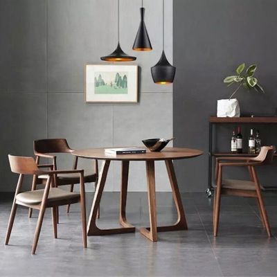 Moderne eetkamermeubilair 2021 Economie Houten eettafel met op maat gemaakte praktische ontwerpen en functies