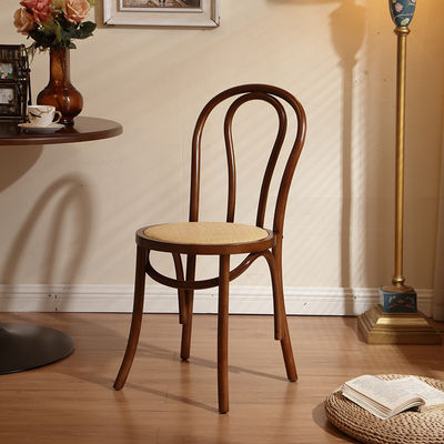 Natural Rattan Cushion Solid Wood Wedding Houten Stoel Moderne Op maat gemaakte banket Stackable Stoel voor commercieel meubilair