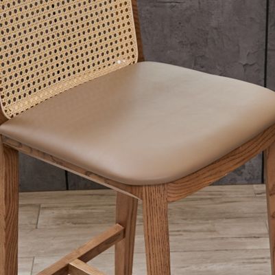 PU/Fabric Sponge Seat Nordic Polstered Bar Stool Houten stoel Rattan stoel voor moderne bar