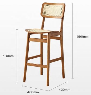 Moderne, op maat gemaakte hotel eetkamer Rattan meubilair Solid hout Barstoel met hoge rug voor een verfijnde eetbeleving
