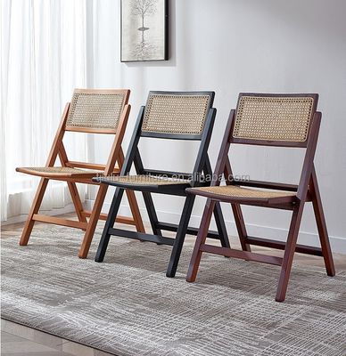 Postverpakking Solid hout rotan vouwstoel voor de decoratie van het Noordelijk restaurant