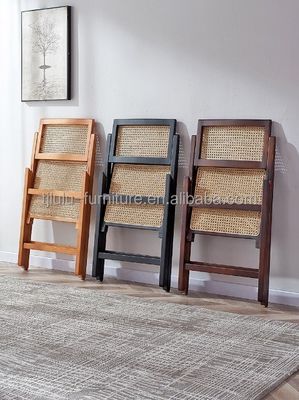 Postverpakking Solid hout rotan vouwstoel voor de decoratie van het Noordelijk restaurant