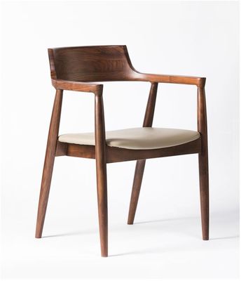 Eetkamer en woonkamer Contemporary Walnootkleur Houten armleuning Eetstoel met Stof Lederset