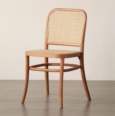 Houten stoelen voor slaap- en eetkamermeubilair