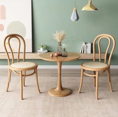 Handgemaakte houten restaurantstoel met aangepaste grootte en originele kleuren