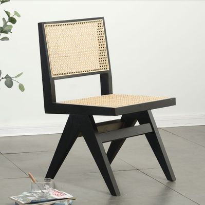 Antieke Noorse restaurantmeubilair Eetstoel van massief hout met Hotel Rattan/Wicker en goed ontwerp