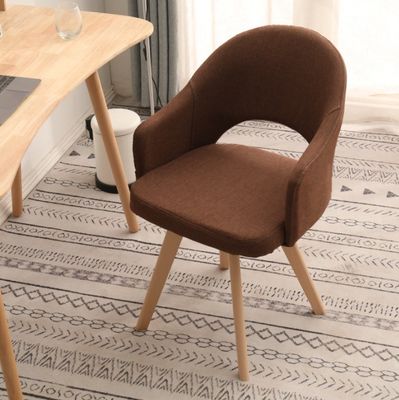 Moderne stijl Noorse eetkamerstoelen met kleurrijke houten stoelen rugleunen en armleuningen