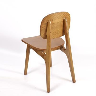 Rubberen hout Noorse restaurantstoel Prachtige houten stoelen voor moderne eetkamer