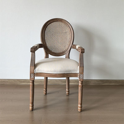 Moderne ontwerp stijl Nitrolacquer Afwerking Franse Vintage stijl Op maat gemaakt Hout Eetstof Louis Armrest Stoel voor Event