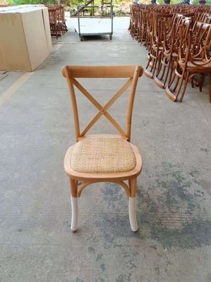 Nordic Style Stapelbare Houten Kruis Achterrug Rattan Eetstoel met Custom W42CM*D44CM*H87CM Grootte