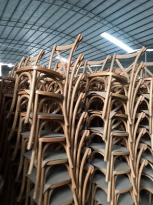 Nordic Style Stapelbare Houten Kruis Achterrug Rattan Eetstoel met Custom W42CM*D44CM*H87CM Grootte
