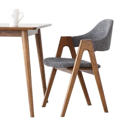 6 stoelen Houten eettafel in Noorse stijl voor het eten