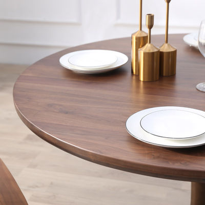 Handgemaakte houten bureau met modern ontwerp Klaargemaakte keukentafel en koffie tafel