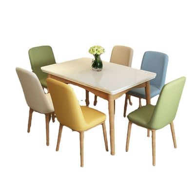 Moderne houten eettafel