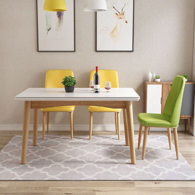 Moderne houten eettafel
