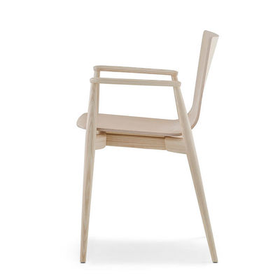 Nordic Light Luxury Solid Wood Armchair Lederen gepoleerde eetstoel voor hotelcafé en woonkamer Postverpakking