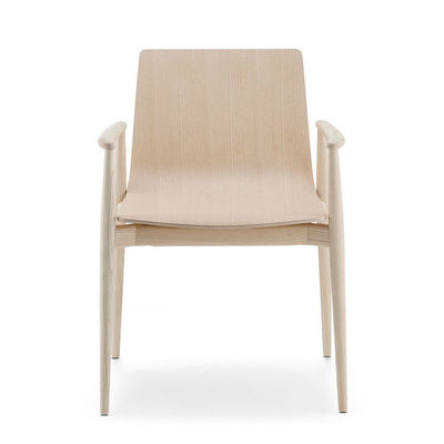 Nordic Light Luxury Solid Wood Armchair Lederen gepoleerde eetstoel voor hotelcafé en woonkamer Postverpakking