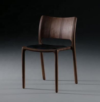 Voeg een vleugje luxe toe aan uw koffiewinkel en restaurant met High End Solid Wood Nordic Bent Backrest Eetstoel
