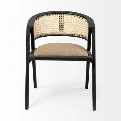 Verbeter het uiterlijk van uw restaurant met aangepaste houten stoelen in uw favoriete kleur