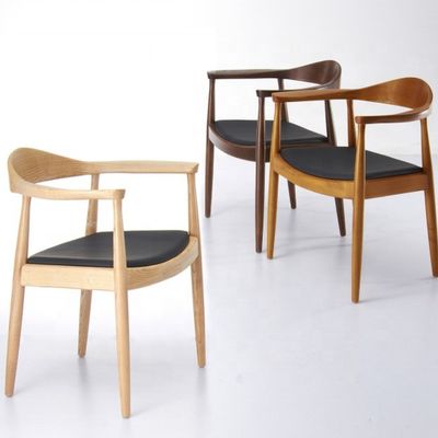 Moderne eetstoel met armsteun Houten stoel met PU-leer en eetkamermeubilair