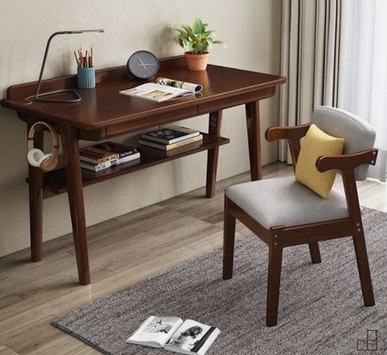 Postverpakkings fauteuils Eetstoel van massief hout met gepoleerd kussen en antiek ontwerp