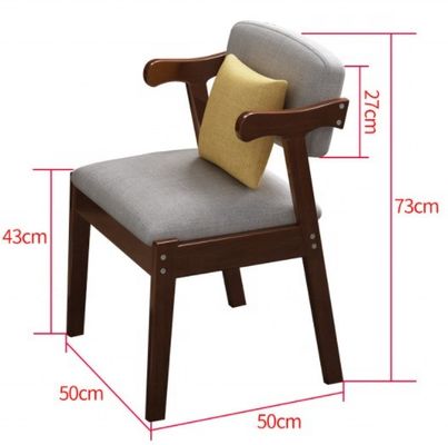 Postverpakkings fauteuils Eetstoel van massief hout met gepoleerd kussen en antiek ontwerp