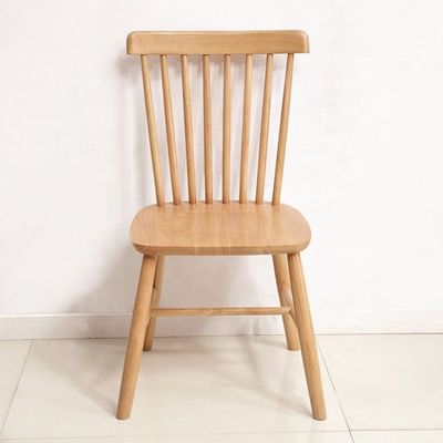 400 kg Gewichtscapaciteit Windsor stoel gemaakt van massief beukenhout voor een stijlvolle en duurzame eetbeleving