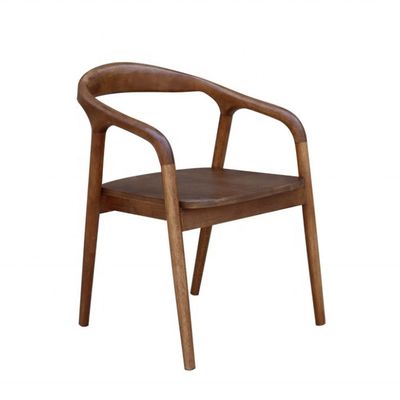 Antieke luxe stoel van massief hout Houten stoel voor eetkamer Restaurant Cafe Hotel