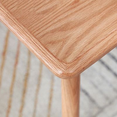 Op maat gemaakte stoel van massief hout Stoel en stoelen Combinatie voor praktische en economische binneninrichtingsoplossingen