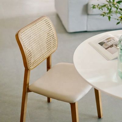 Houten rottangestoel in Nordic Leisure-stijl voor modern interieur