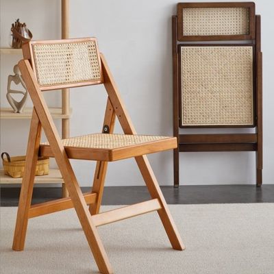 Volledig hout en rotan opvouwbare eetstoel voor natuurlijke uitstraling Moderne meubels