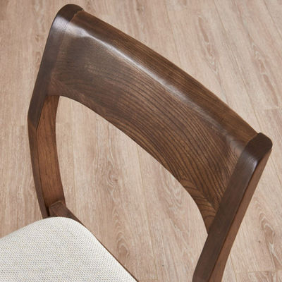 Op maat gemaakte ontwerpen Design stijl Elegante Noordelijke massieve houten eetstoel met PU leer stoel