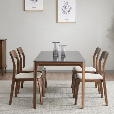 Op maat gemaakte ontwerpen Design stijl Elegante Noordelijke massieve houten eetstoel met PU leer stoel