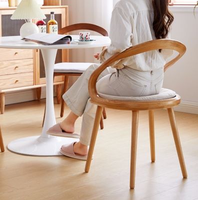 Design Nordic Modern Eetstoel met op maat gemaakte ontwerpen en gelakte afwerking