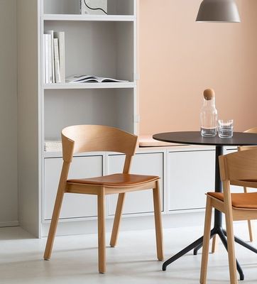 Op maat gemaakte ontwerpen Stapelbare houten eetstoel voor hotelrestaurant in modern ontwerp