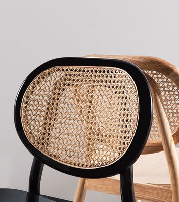 Vintage Luxe Hotel Rattan Meubelen van massief hout Eetstoel voor restaurant in zwart