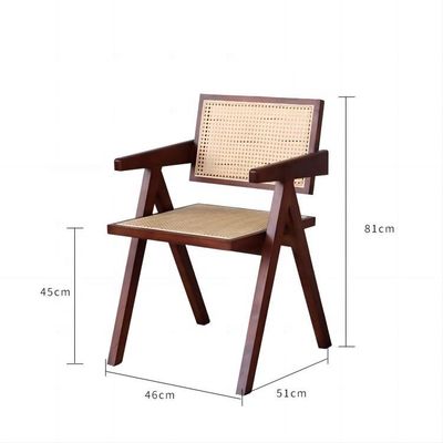 Natuurkleur Moderne massief hout rattan armstoel met modern ontwerp