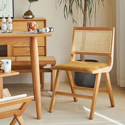 Stoel voor de arm van massief hout en rotan Modern ontwerp voor commerciële meubels