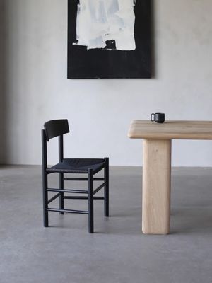 2023 Moderne houten geweven stalen eiken stoel voor huishoudelijk meubilair in restaurant hotel cafés eenvoudig beknopt algemeen solide