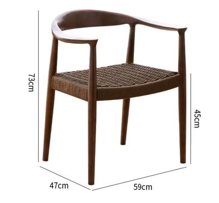 Vintage luxe hotel eetstoel met geweven koord stoel en massief houten constructie