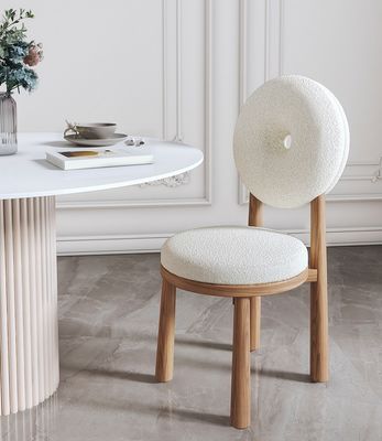 Eetkamermeubilair Massivhouten lamswol Donut stoel voor modern eten in Noordisch design in restaurants en cafés