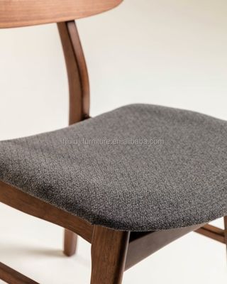 Huismeubelen Massivhouten raam Eetstoelen met op maat gemaakte kleuren en gepoleerde stoel