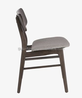 Huismeubelen Massivhouten raam Eetstoelen met op maat gemaakte kleuren en gepoleerde stoel