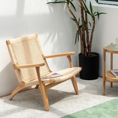 Meubelen voor woonkamers van massief hout met nitrolacquer armsteunstoelen
