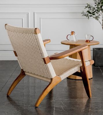 Meubelen voor woonkamers van massief hout met nitrolacquer armsteunstoelen
