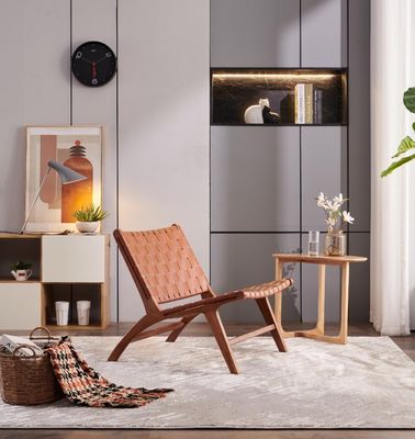 Zware houten zadel leer eengezamen woonkamer sofa stoel hotel essentieel