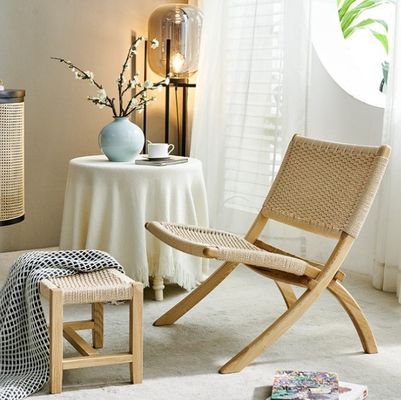 Hotelwoningmeubilair in noordelijke stijl Vrije stoel van massief hout met geweven koord en opvouwbaar ontwerp