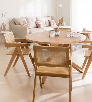 Aanpassen van natuurlijke robuuste rattan dekking materiaal moderne massief hout eetstoel voor restaurant hotel