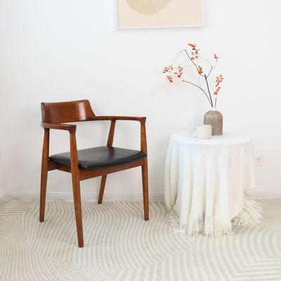 Restaurant Hotelmeubilair Eetstoel van massief hout met gepoleerde stoel en Noorse moderne stijl